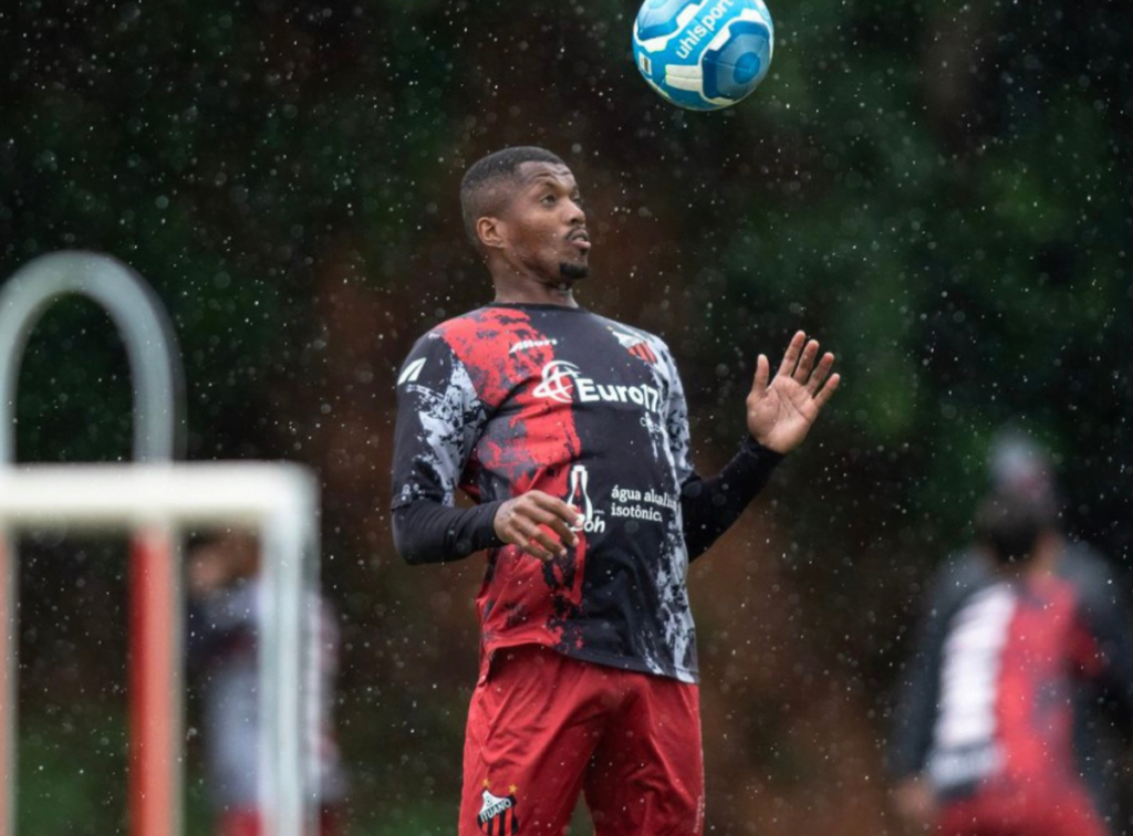 Ituano enfrentará Ponte Preta em duelo decisivo na série B
