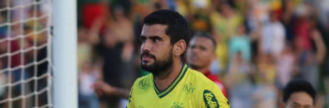 imagem da materia: Mirassol: Neto Moura e Zé Roberto suspensos