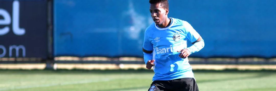 imagem da materia: Independente contrata atacante sul-africano, ex-Grêmio