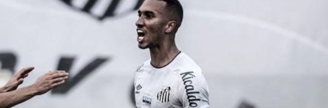 imagem da materia: Corinthians pode trocar Ivan por Lucas Braga