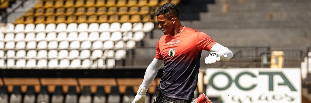 imagem da materia: Novorizontino renova com o goleiro Lucas Ribeiro