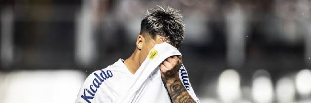 imagem da materia: Santos multa Marcos Leonardo por atraso na última viagem