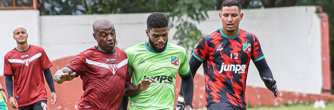 imagem da materia: Velo Clube encerra 2023 com vitória em jogo treino contra a Itapirense