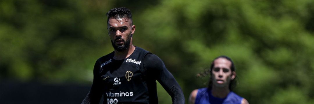 imagem da materia: Corinthians goleia União São João em jogo-treino
