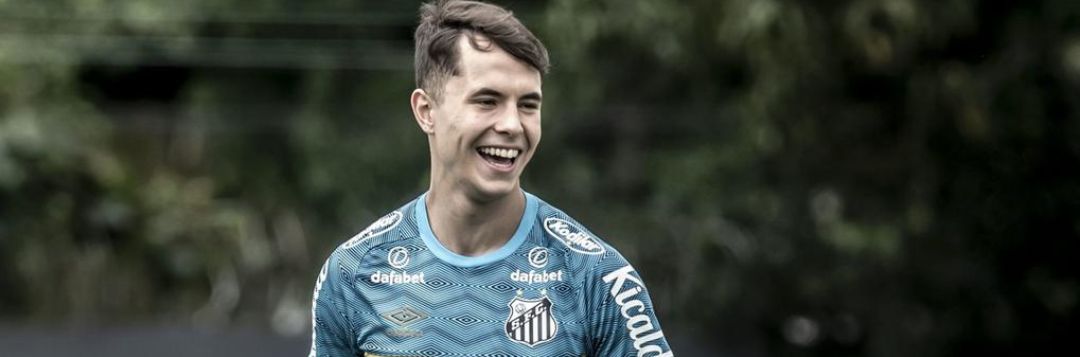 imagem da materia: Vinícius Zanocelo pode deixar o Santos para jogar no Estoril