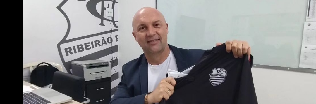imagem da materia: Comercial contrata Ademir Fesan para ser o novo treinador da equipe