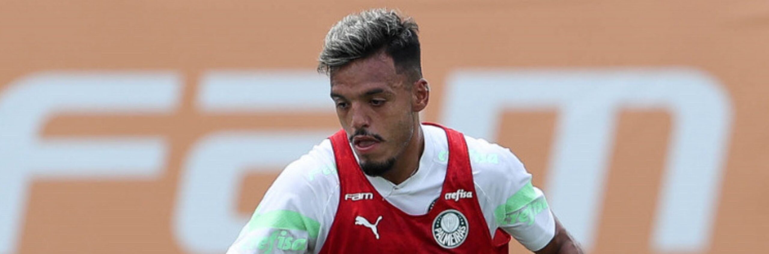 imagem da materia: Gabriel Menino celebra marca de 200 jogos pelo Palmeiras