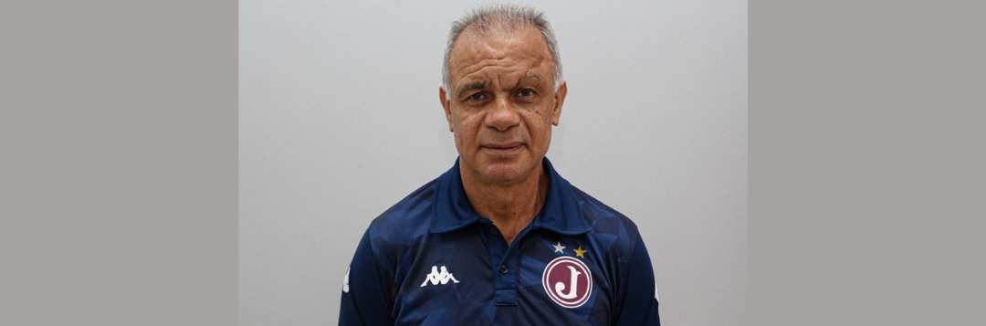 imagem da materia: Jorginho deixa o cargo de treinador do Juventus