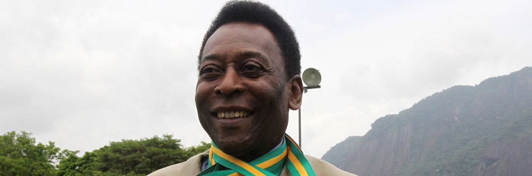 imagem da materia: CBF homenageia Pelé e batiza final de Supercopa Rei