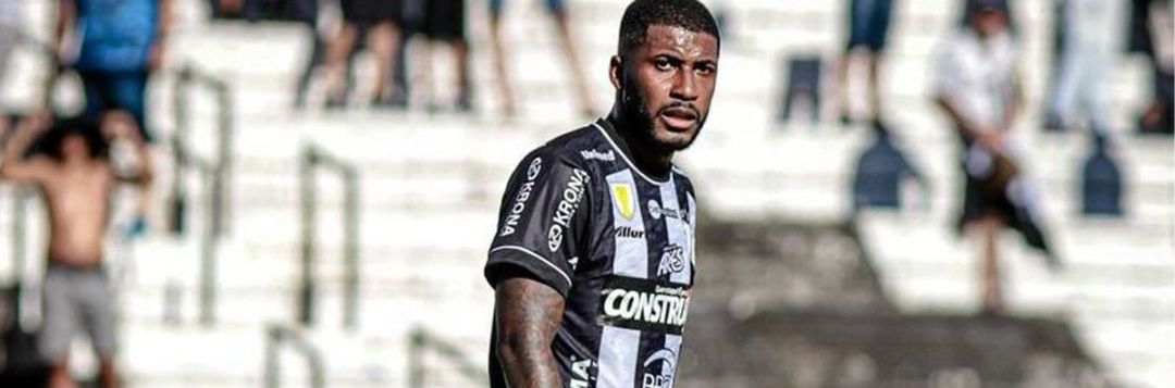 imagem da materia: Emerson Santos é liberado pelo DM e enfrenta o Novorizontino