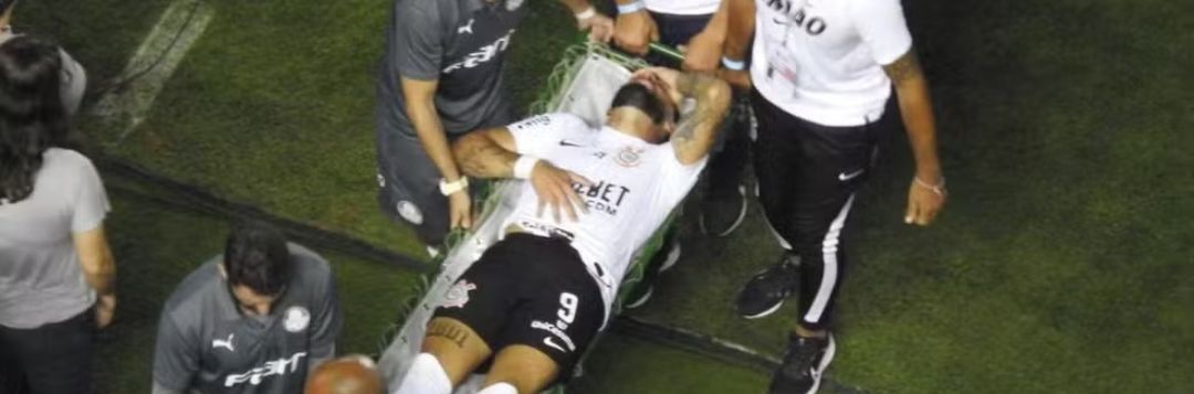 imagem da materia: Yuri Alberto confirma que sofreu fratura no clássico
