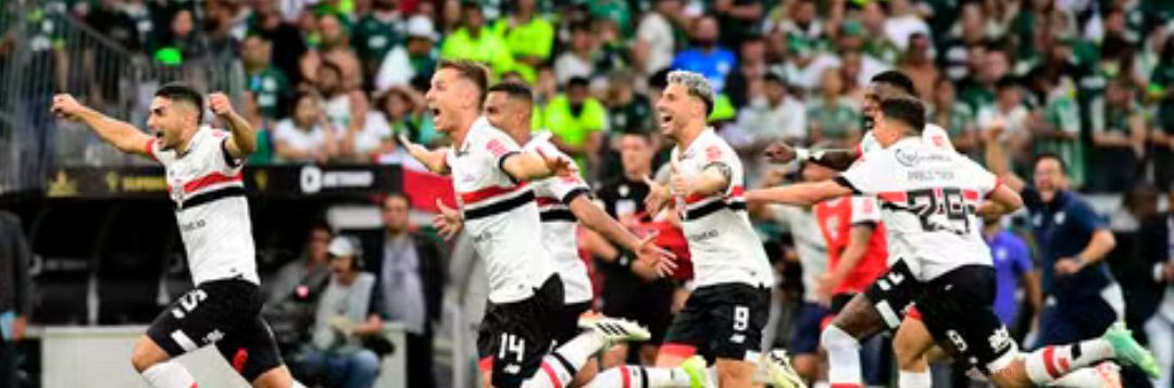 imagem da materia: São Paulo vence o Palmeiras nos pênaltis e leva a Supercopa