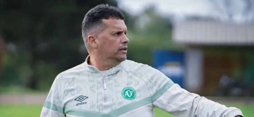 imagem da materia: Guarani confirma Claudinei Oliveira como novo técnico