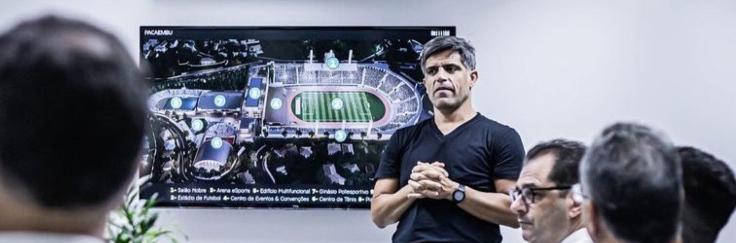 imagem da materia: Santos firma parceria com consórcio do estádio do Pacaembu