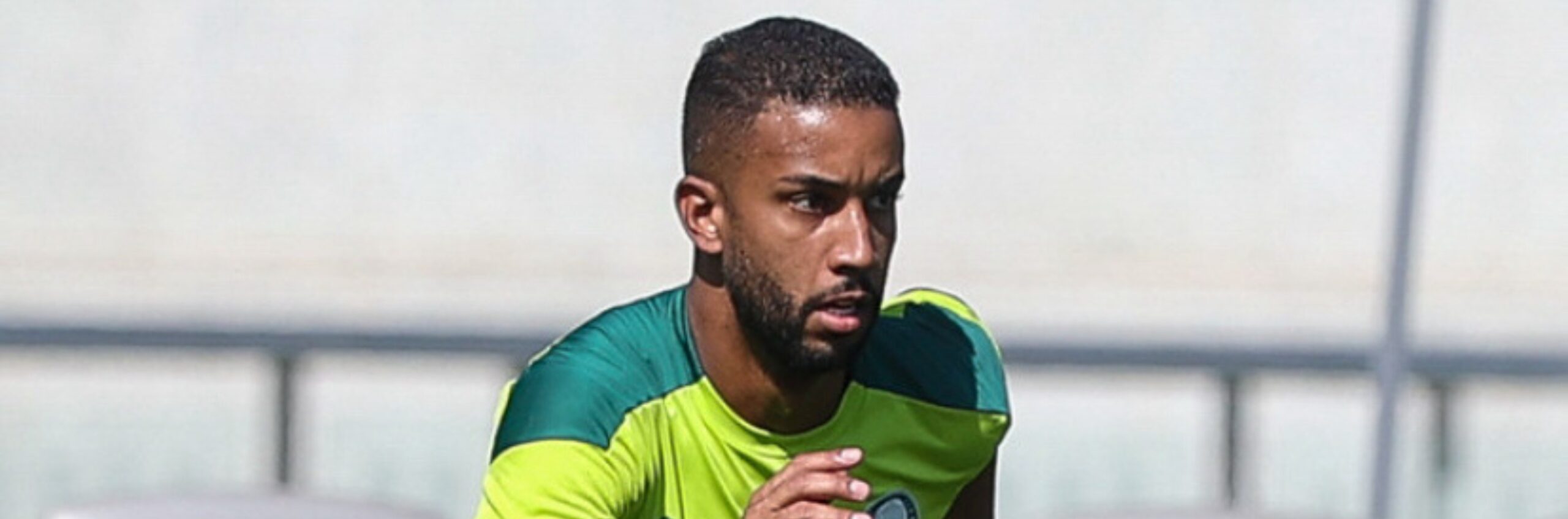 imagem da materia: Palmeiras rescinde contrato com lateral-esquerdo Jorge