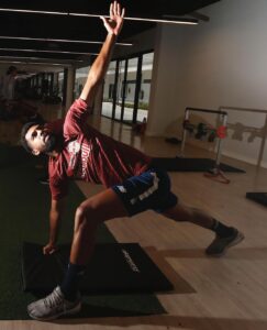 Elenco profissional realizou primeiro treino no novo CT