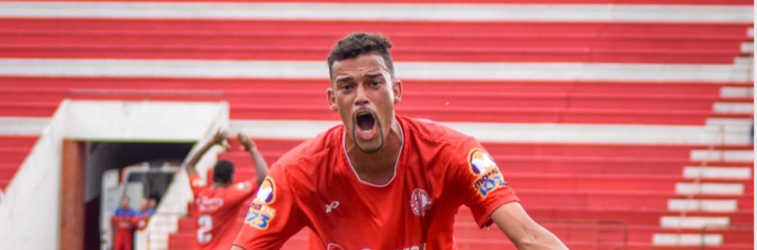 imagem da materia: Vinícius Caveira comenta boa fase no América-SP