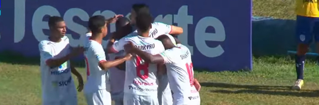 imagem da materia: Capivariano conquista vitória sobre Monte Azul e abre diferença de cinco pontos na briga contra o rebaixamento