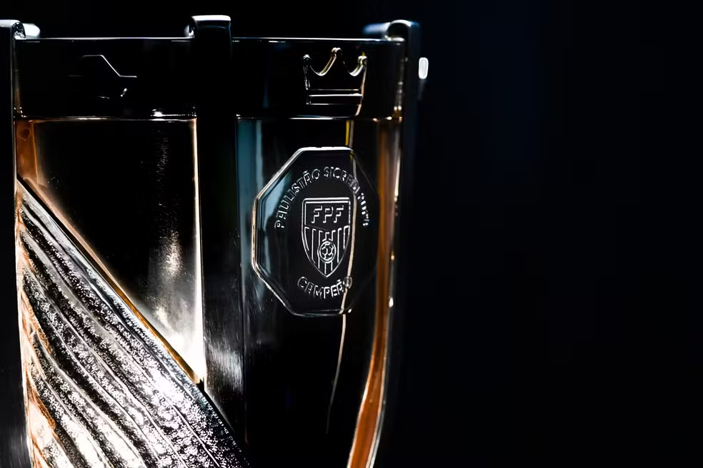 imagem da materia: Federação Paulista expõe novo troféu do Paulistão; confira