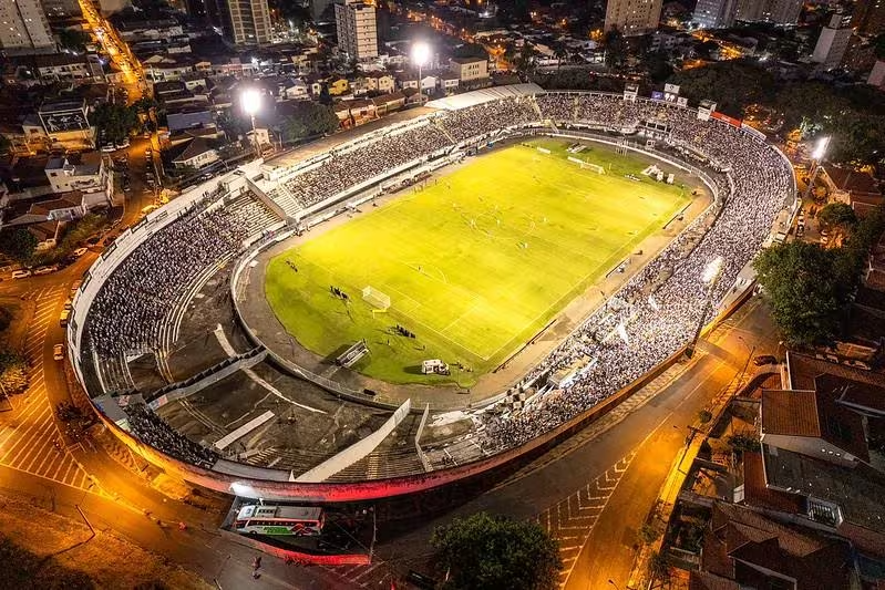 imagem da materia: Cria da base da Macaca, Guilherme Viana assina contrato profissional