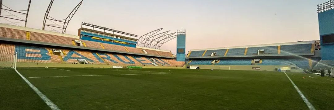 imagem da materia: Abel e Weverton discordam sobre a Arena Barueri