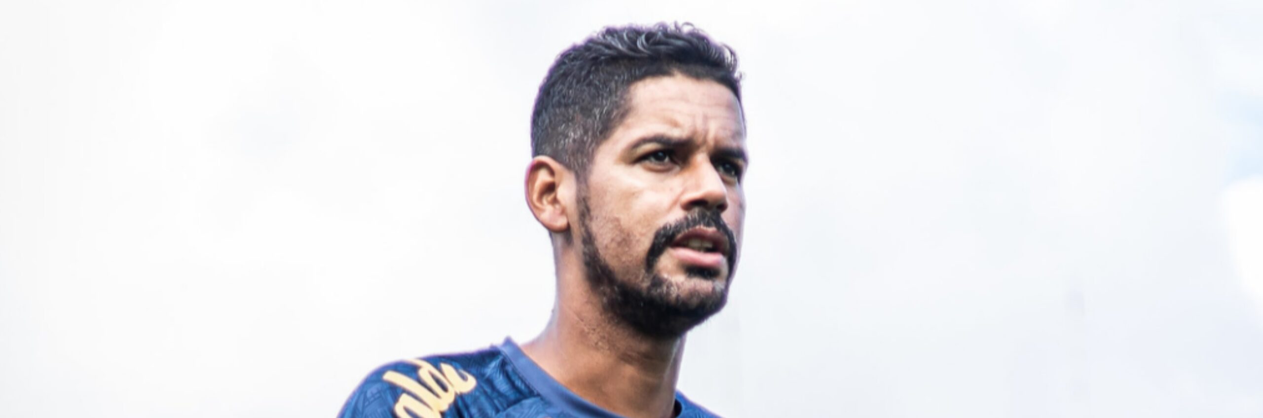 imagem da materia: Aderlan pode reforçar o Santos na final contra o Palmeiras