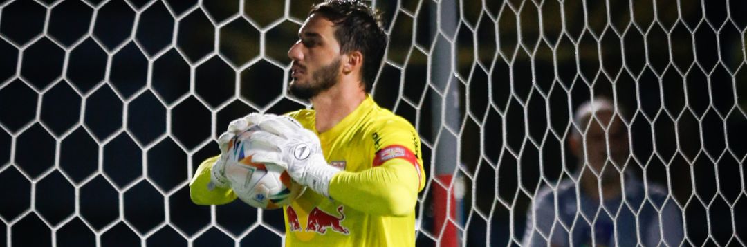 imagem da materia: Cleiton deve desfalcar o Bragantino contra o Vasco