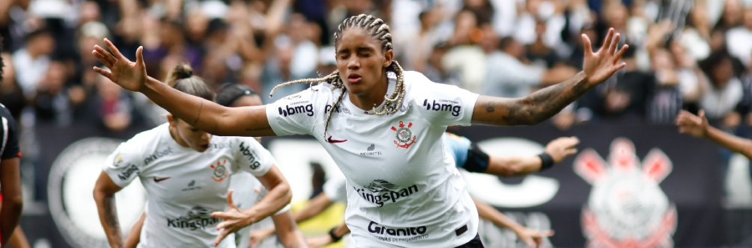 imagem da materia: Corinthians oficializa venda da zagueira Tarciane em uma das maiores transações do futebol feminino