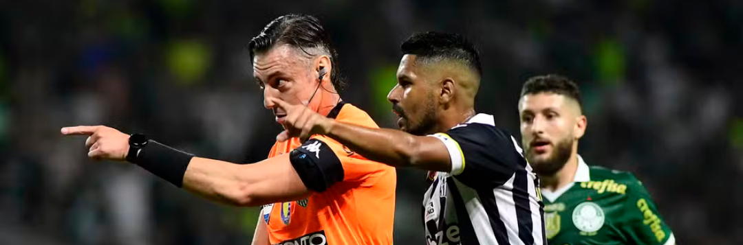 imagem da materia: FPF divulga áudio do VAR em marcação de pênalti na final do Paulistão