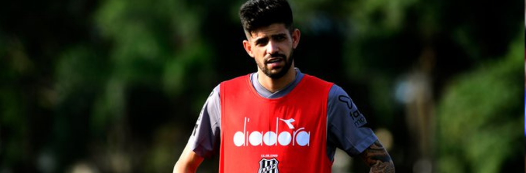 imagem da materia: Matheus Régis, reforço da Ponte Preta, é apresentado oficialmente