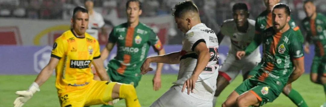 imagem da materia: São Paulo finaliza maior número de vezes no ano contra Cobresal
