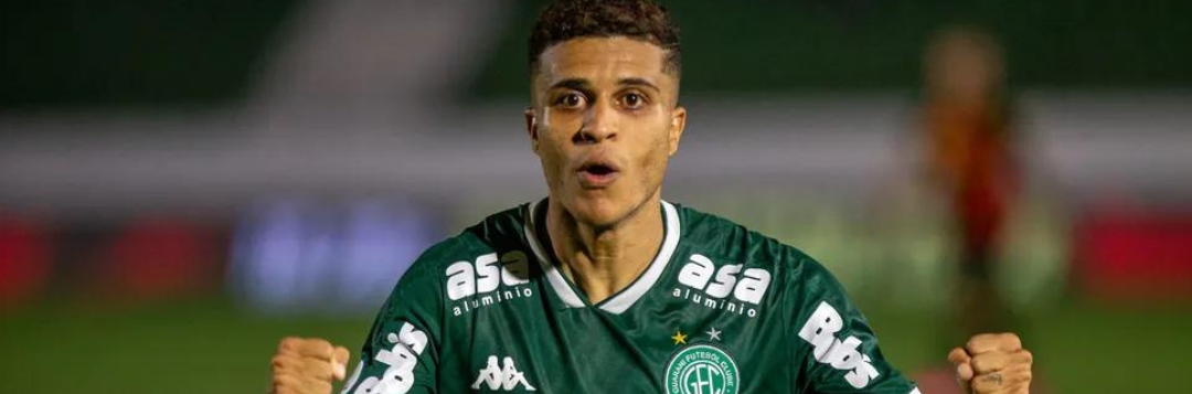imagem da materia: Guarani oficializa renovação com atacante João Vitor