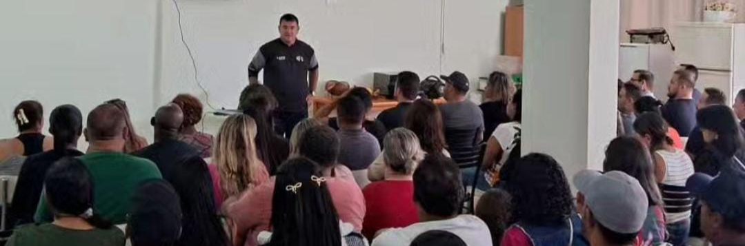imagem da materia: Ferroviária faz reunião com responsáveis de atletas da base