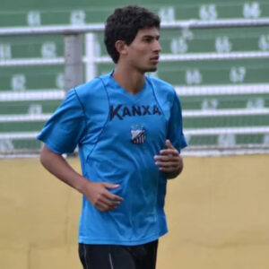 Pedro Henrique pelo Bragantino em 2015