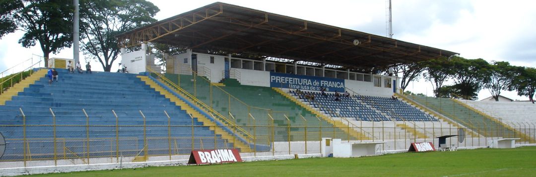 imagem da materia: Francana já vendeu 4 mil ingressos para “jogo do acesso” no lanchão.