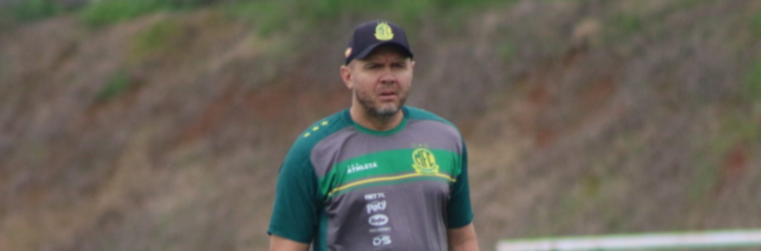 imagem da materia: Mozart valoriza ponto conquistado contra o Botafogo