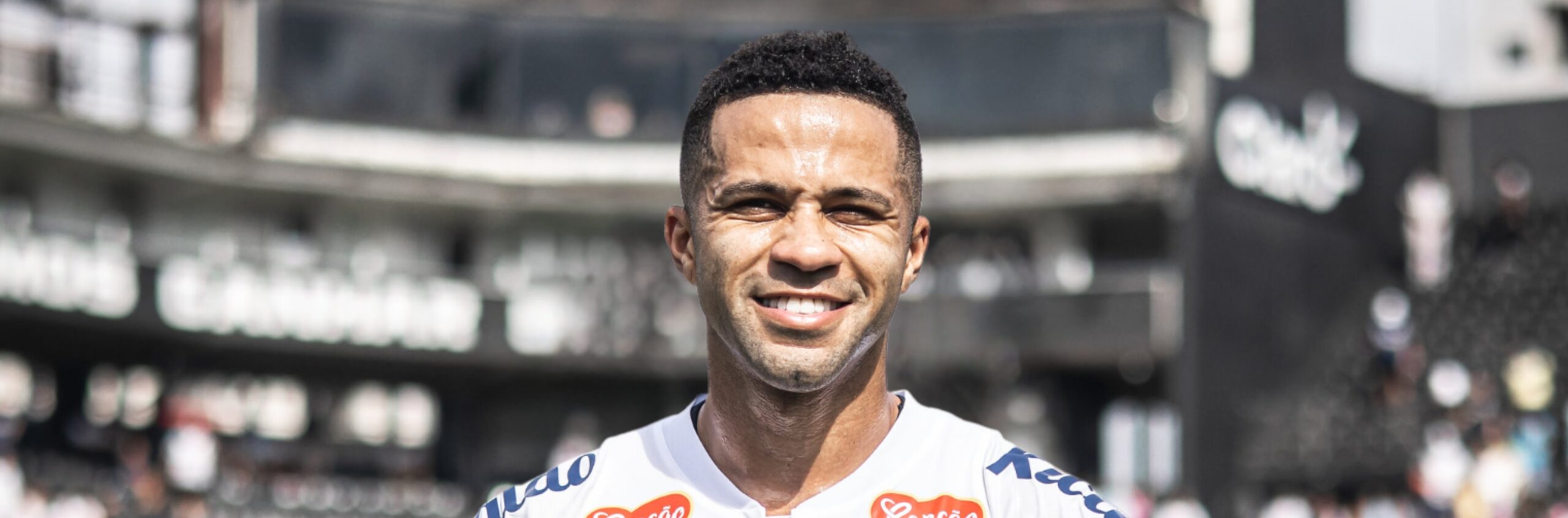 imagem da materia: Serginho reestreia pelo Santos após 14 anos