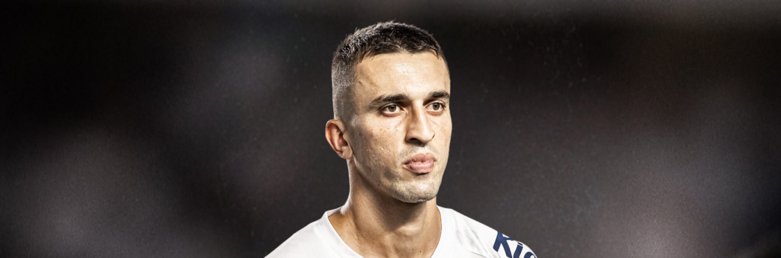 imagem da materia: João Schmidt sofre lesão no tornozelo e se trata no Santos
