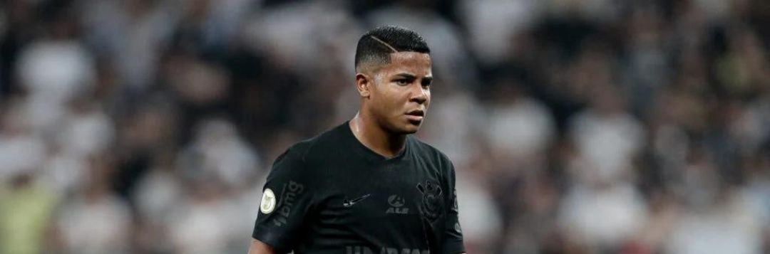 imagem da materia: Tinga elogia Wesley