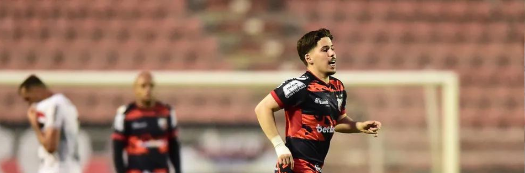 imagem da materia: Person pede desculpas após xingar torcida do Ituano