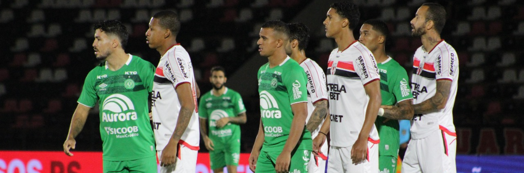 imagem da materia: Em jogo de muitas chances, Botafogo fica com mais um empate