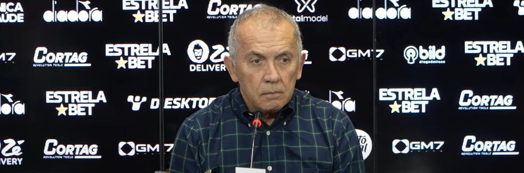 imagem da materia: Nelsinho Baptista é apresentado oficialmente na Ponte Preta