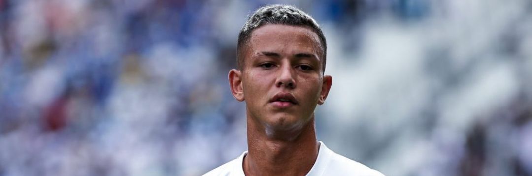 imagem da materia: Renovação entre Corinthians e Kayke trava