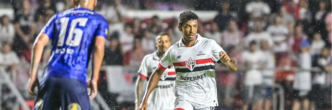 imagem da materia: Titular hoje, Luiz Gustavo pode ser o substituto de Pablo Maia