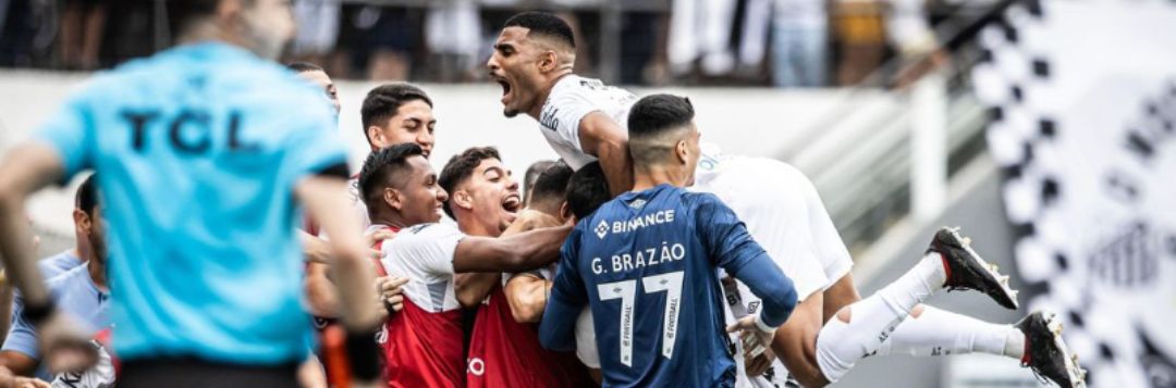 imagem da materia: Santos goleia o Brusque e assume a liderança