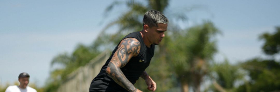 imagem da materia: Fagner e Pedro Henrique voltam a treinar no gramado