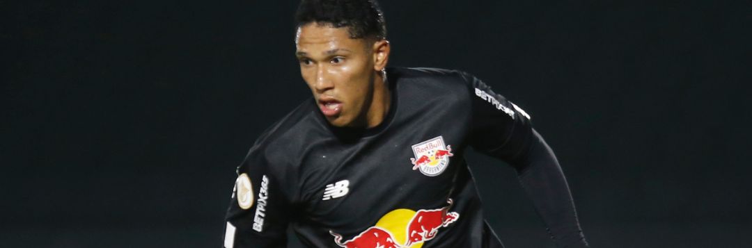 imagem da materia: O atacante Sorriso pode retornar ao Bragantino