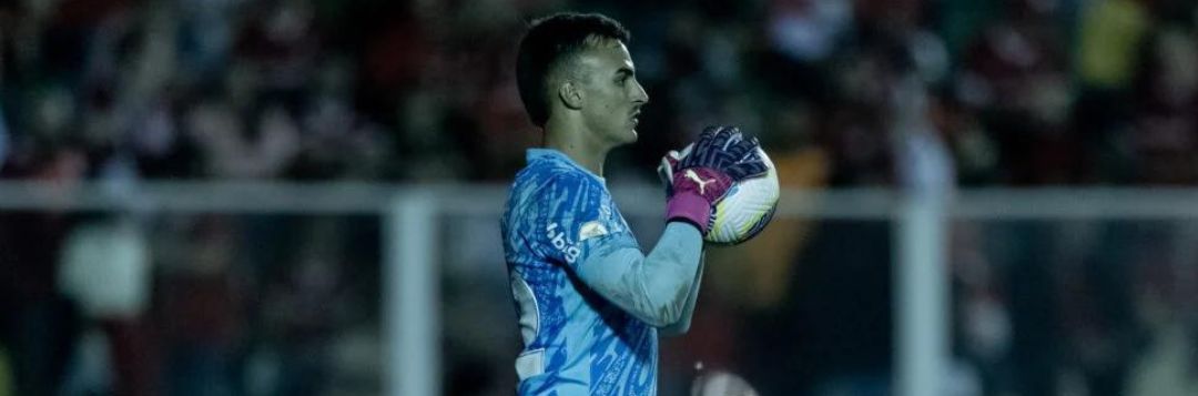 imagem da materia: Donelli volta a atuar depois de 643 dias