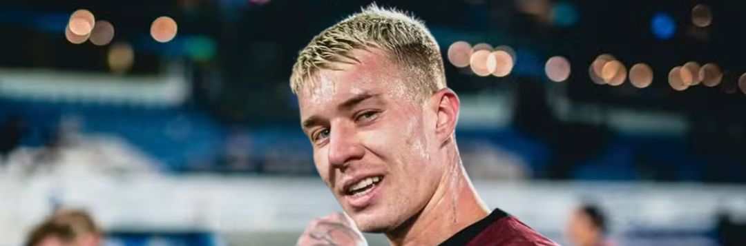 imagem da materia: Corinthians tem interesse em Charles, volante ex Inter