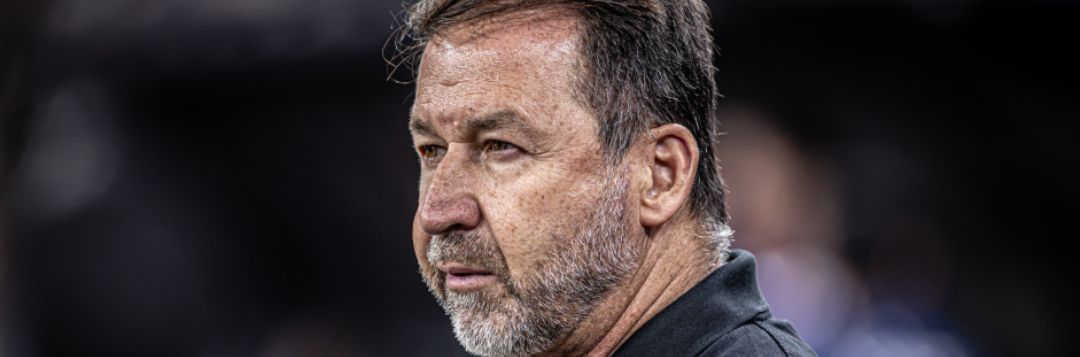 imagem da materia: Corinthians possui dívidas com antiga patrocinadora